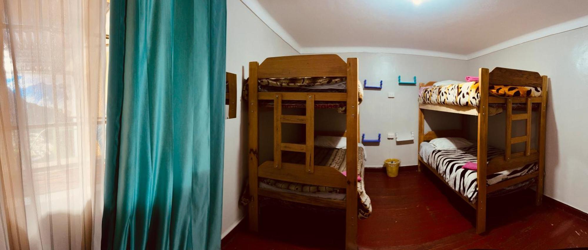 Ukumari Hostel Cusco Exterior photo